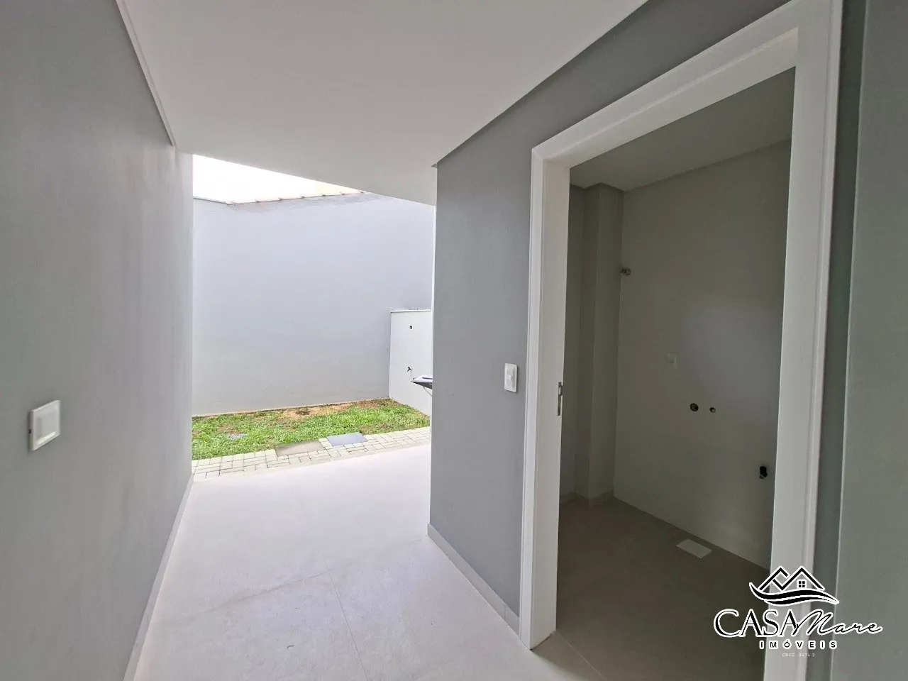 Casa recém-entregue com 3 suítes e área gourmet no Córrego Grande, foto 3