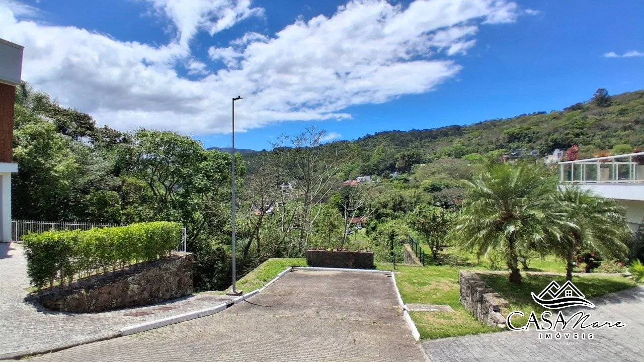Terreno de 794 m² em condomínio no Córrego Grande, foto 2