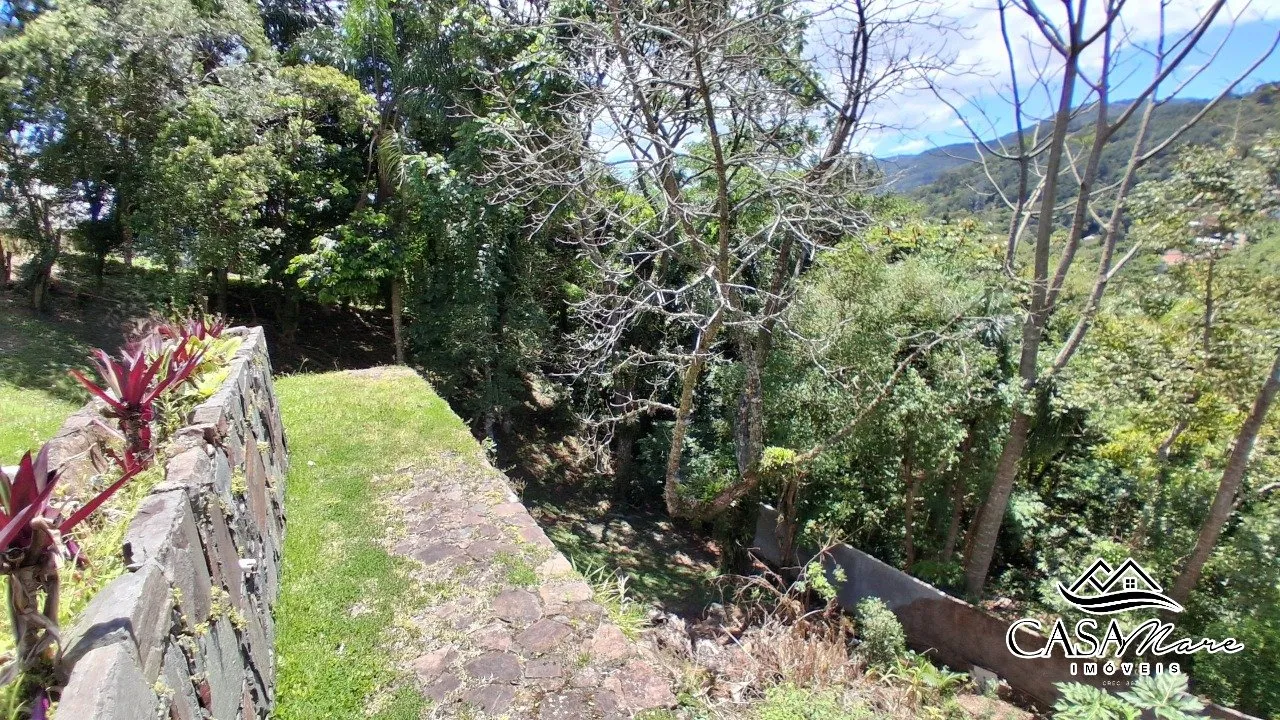 Terreno de 794 m² em condomínio no Córrego Grande, foto 3